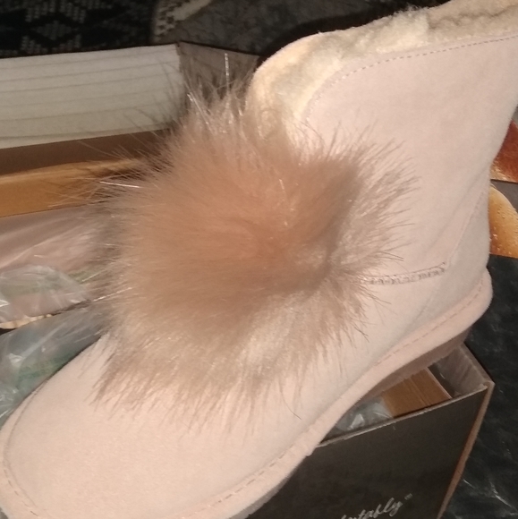 Boots - Picture 3 of 3